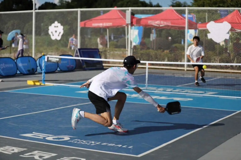 Indoor vs Outdoor Pickleballs: 7 Major Differences